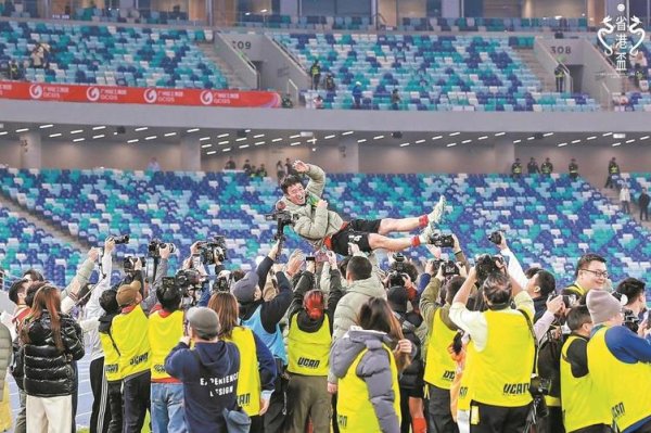 尊龙凯时官网 广东队点球胜香港队 实现省港杯三连冠